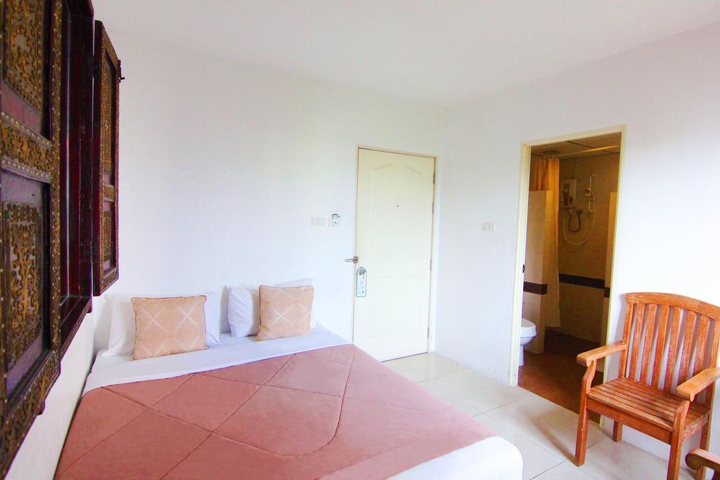 Bansabai Hostelling International Bangkok Buitenkant foto